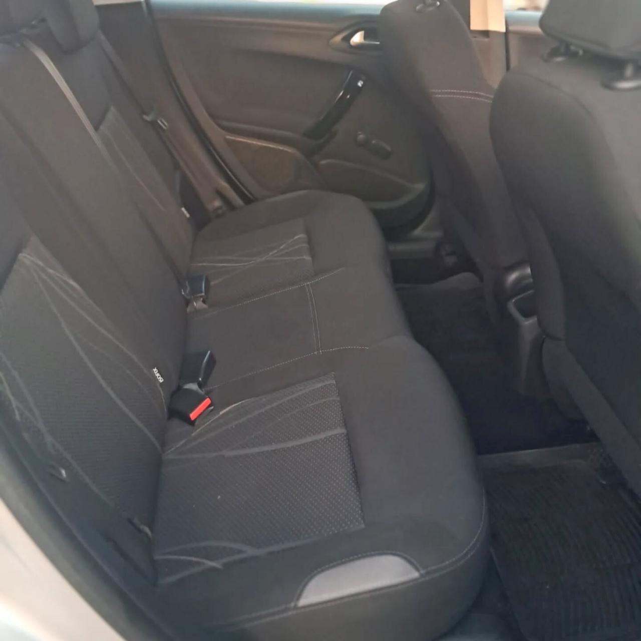 Peugeot 208 1.6 e-HDi 92 CV Stop&Start 5 porte Allure