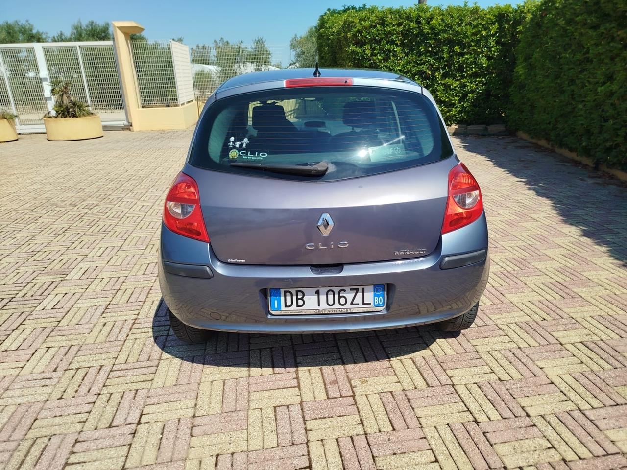 Renault Clio 1.2 16V 5 porte Dynamique