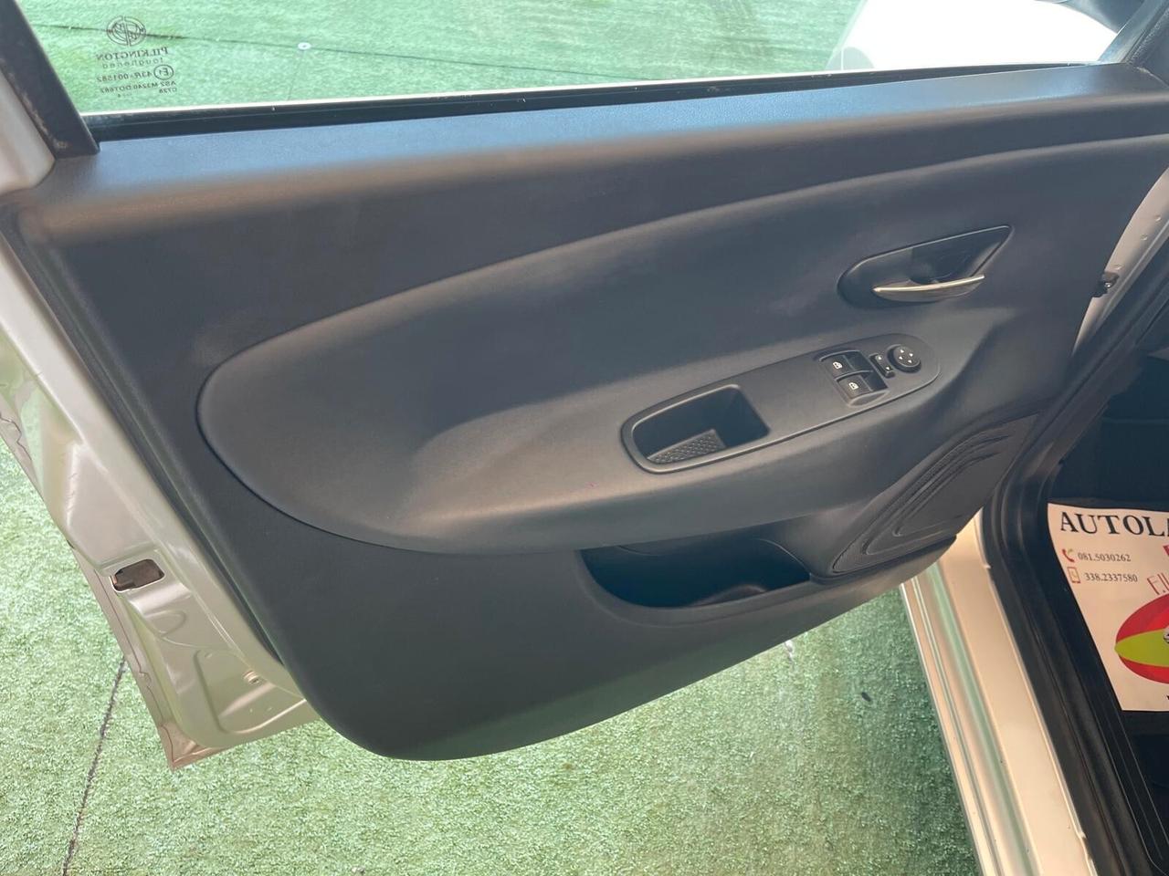 LANCIA YPSILON 1.2 BENZINA 70CV