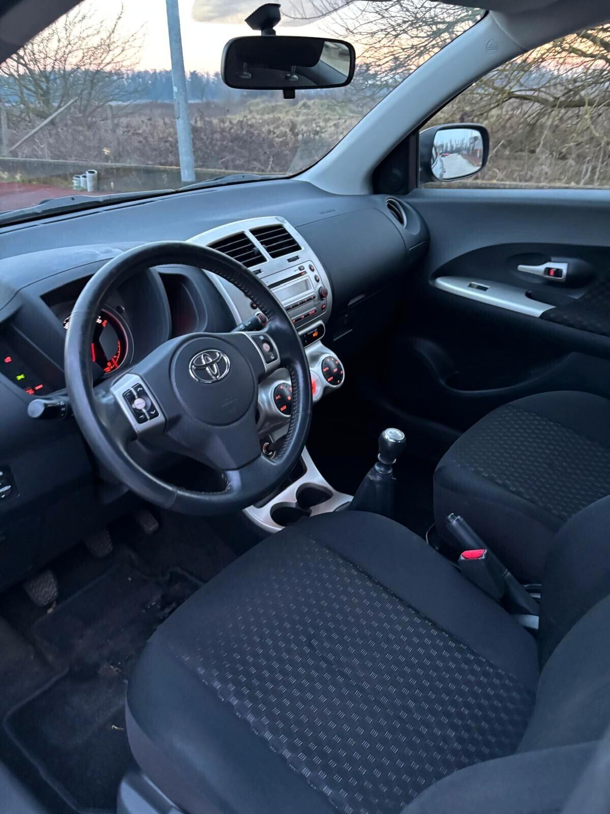 Toyota Urban Cruiser 1.3 Luxury KM ORIGINALI CERTIFICATI SEMPRE TAGLIANDATO