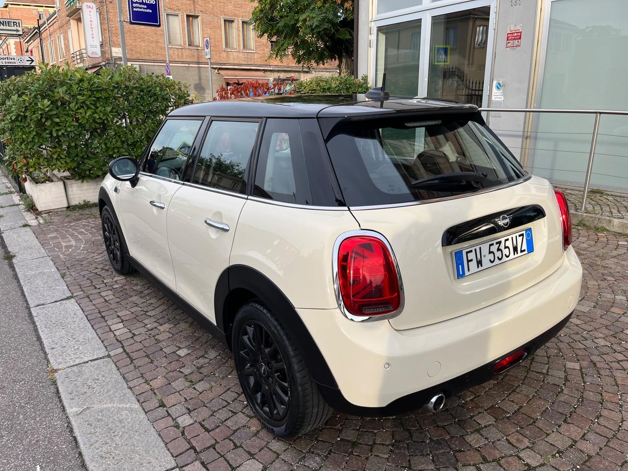 Mini 1.5 Cooper D Baker Street 5 porte