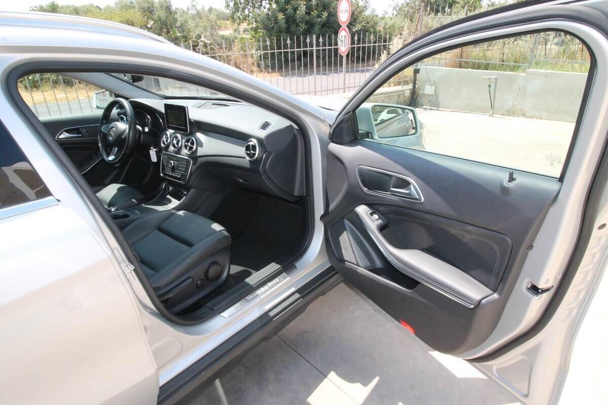 Mercedes GLA 200 d Automatic Sport | 2015