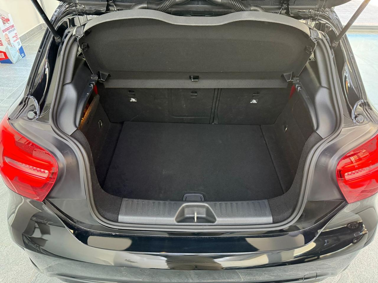 Mercedes-benz A 250 4Matic Automatic Premium