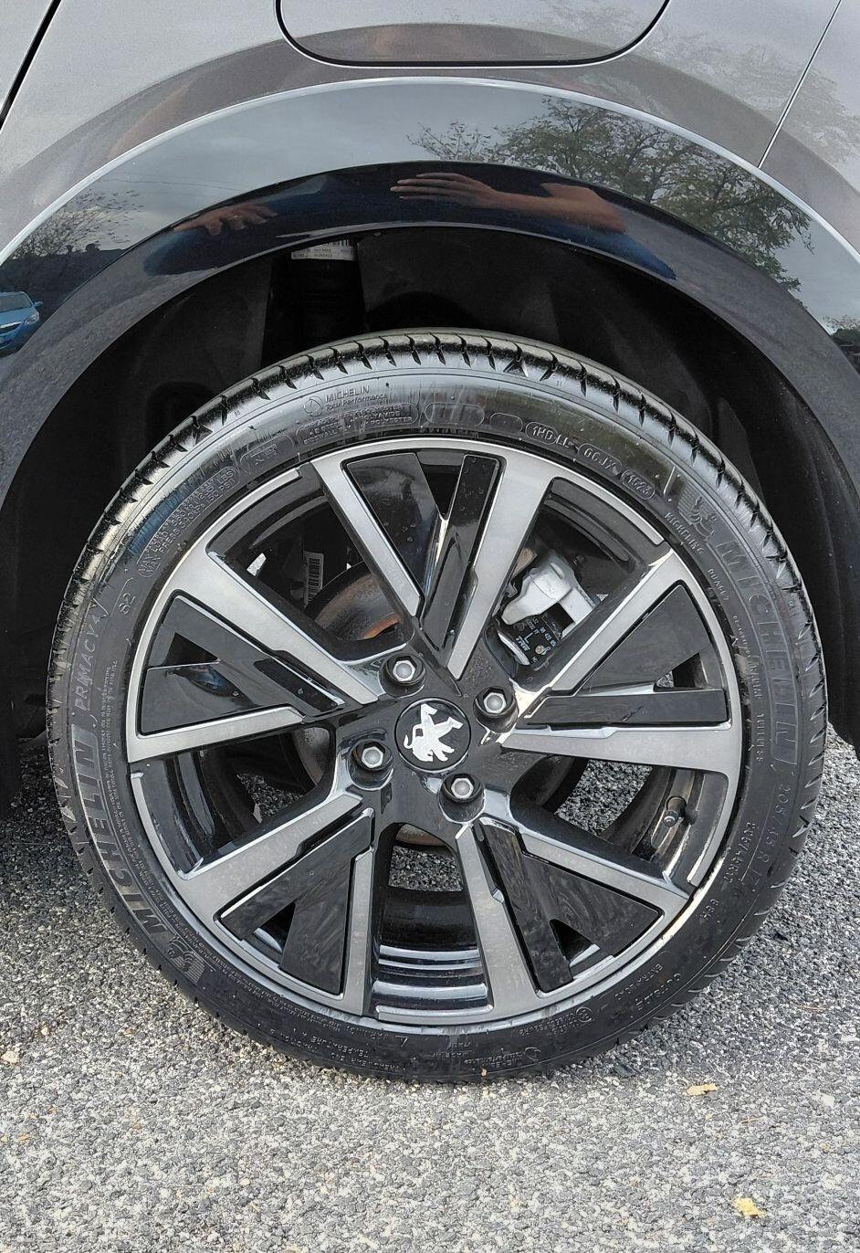 Peugeot 208 PureTech 100cv GT