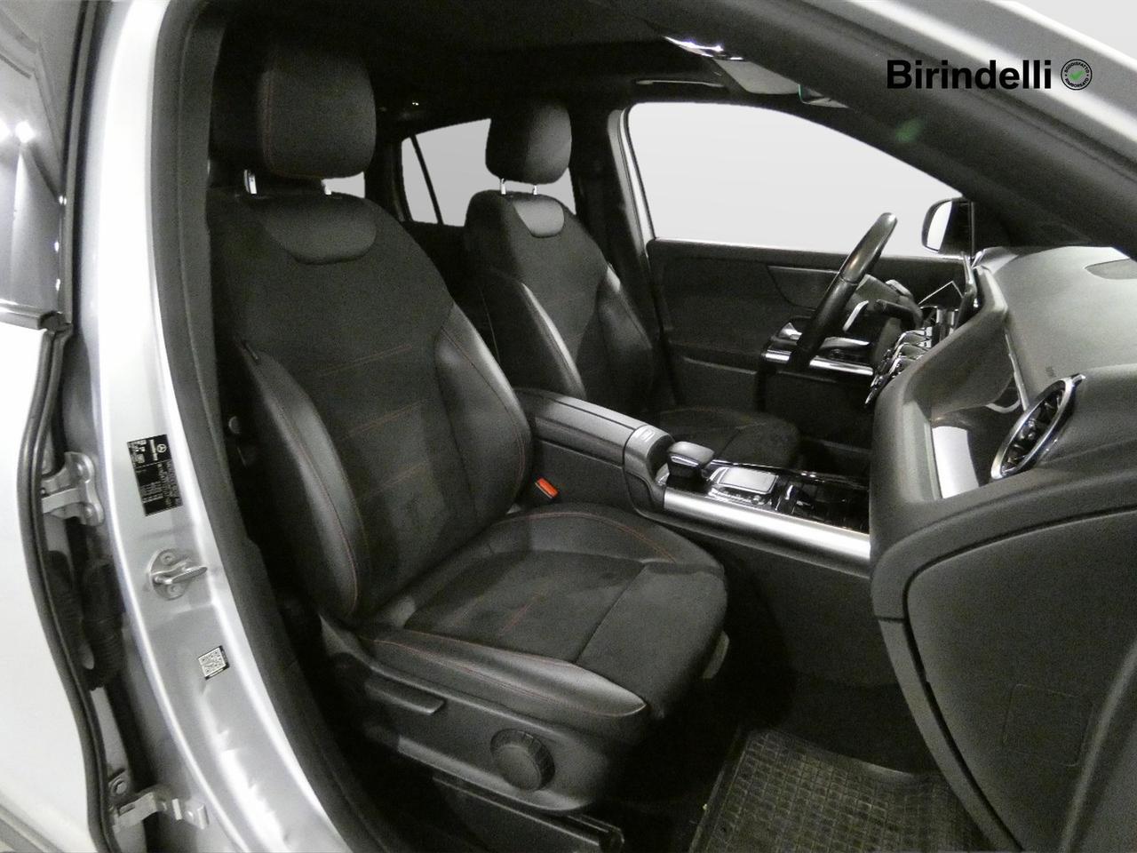 Mercedes-Benz GLA (H247) - GLA 200 d Automatic Premium