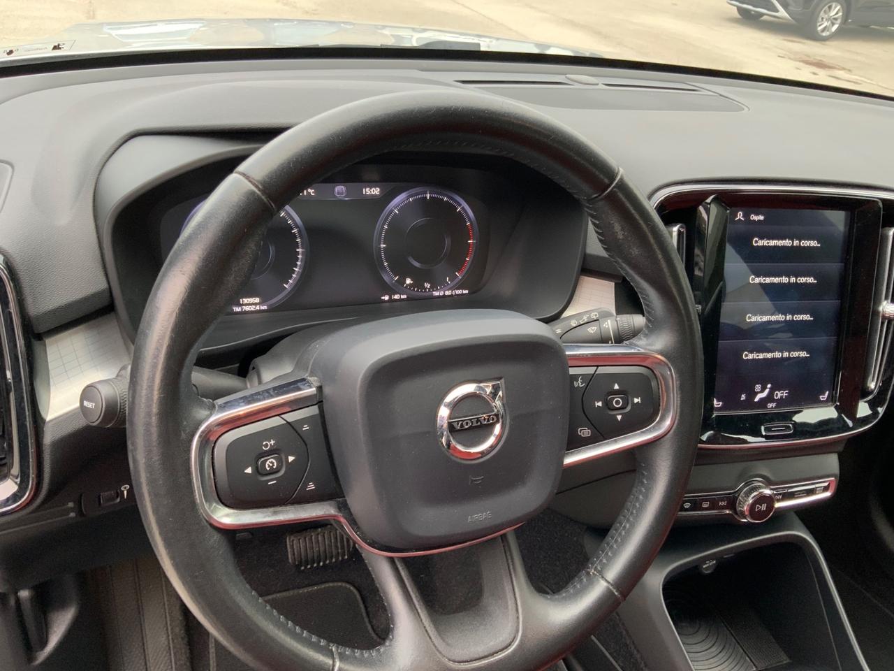 Volvo XC40 D4 AWD Geartronic Momentum