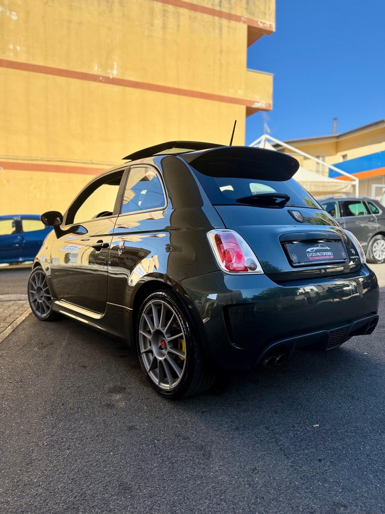Abarth 595 1.4 T-Jet 160 CV MTA Competizione SABELT