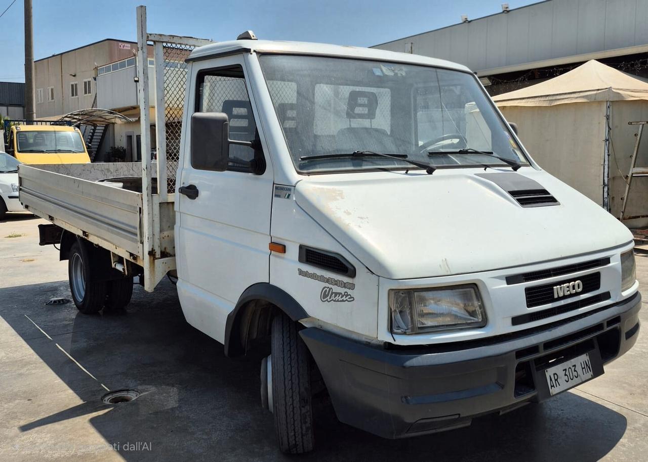 Iveco Daily con cassone fisso