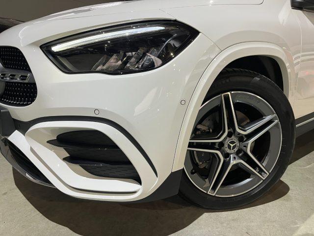 MERCEDES-BENZ GLA 200 d Autom. AMG Premium Plus LED MULTICOL/TELEC PARK