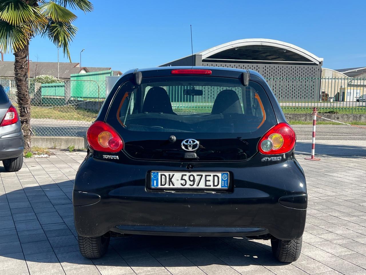 Toyota Aygo 1.0 12V VVT-i 3 porte NEOPATENTATI
