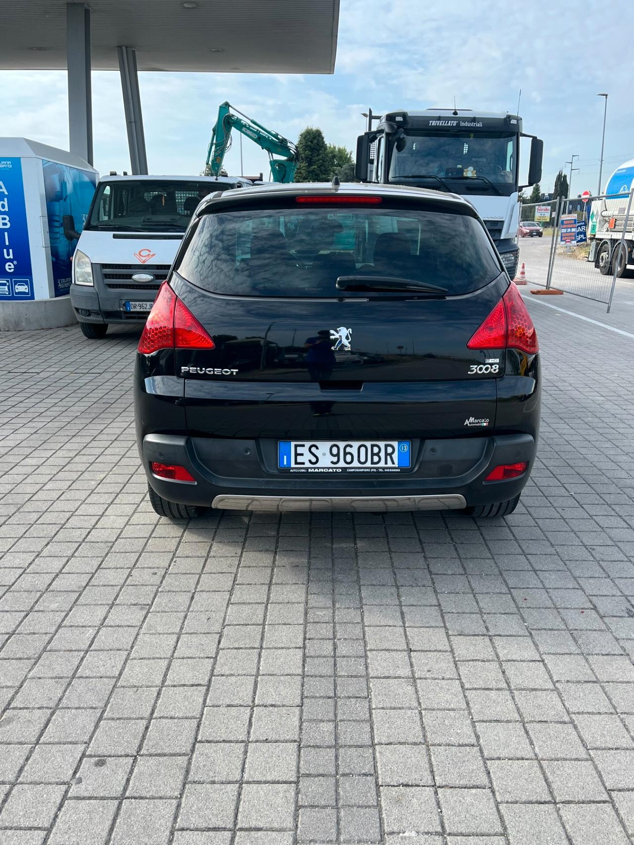 Peugeot 3008 1.6 e-HDi 115CV cambio robotizzato S.&S. Business
