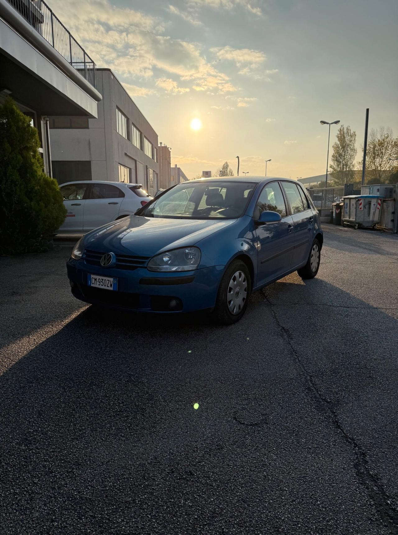 Volkswagen Golf 1.4 16V 5p. Trendline