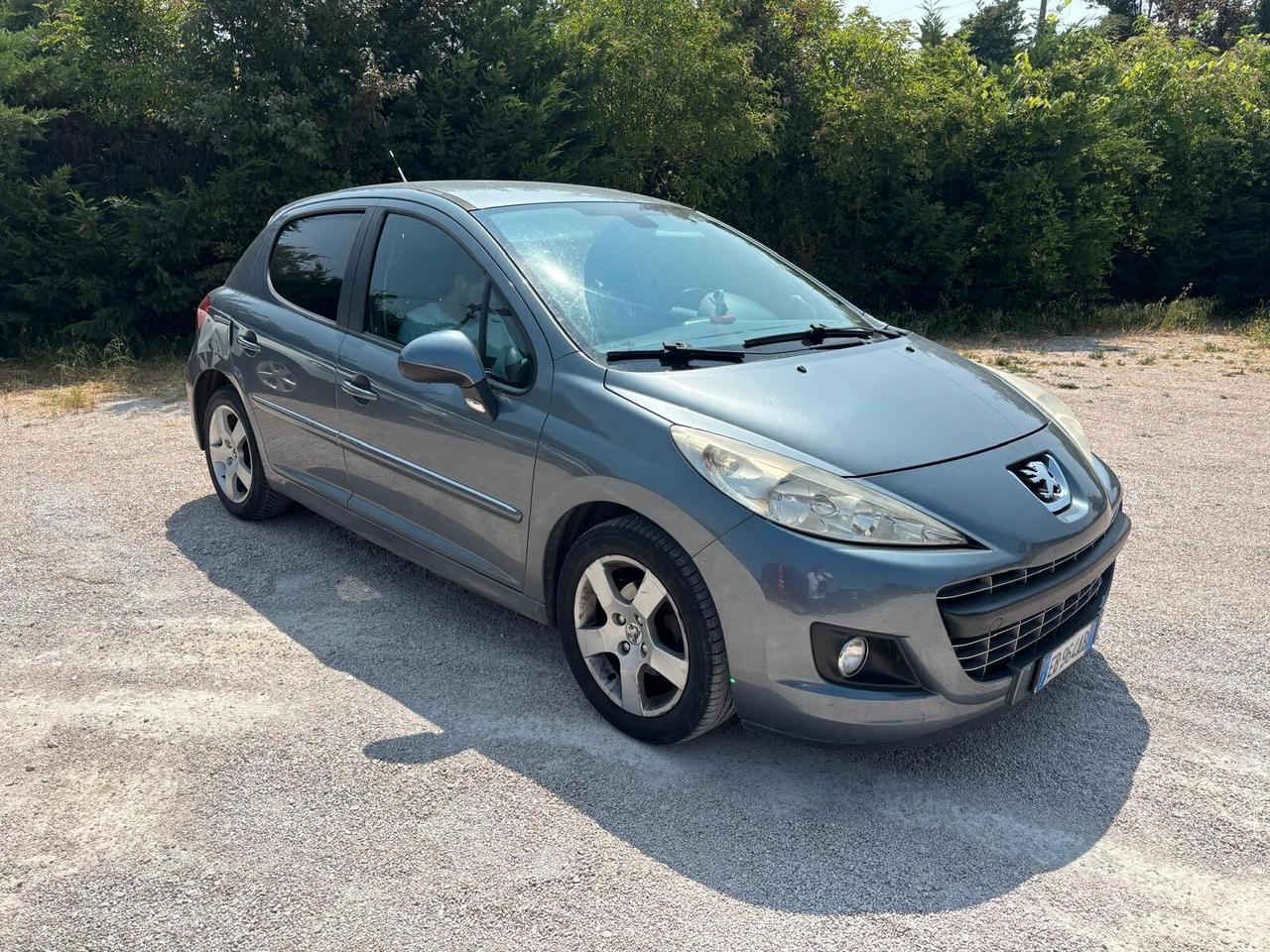 PEUGEOT 207 ANNO 2011 DS 1.6 ADATTA NEOPATENTATI KM 233 MILA