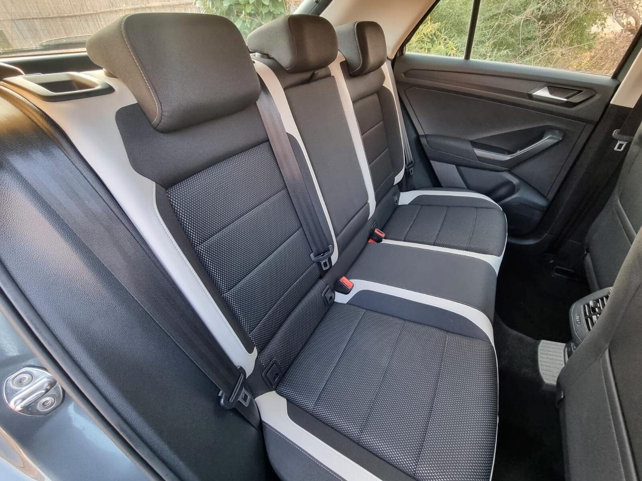 Volkswagen T-Roc 1.6 TDI SCR Advanced BlueMotion Technology