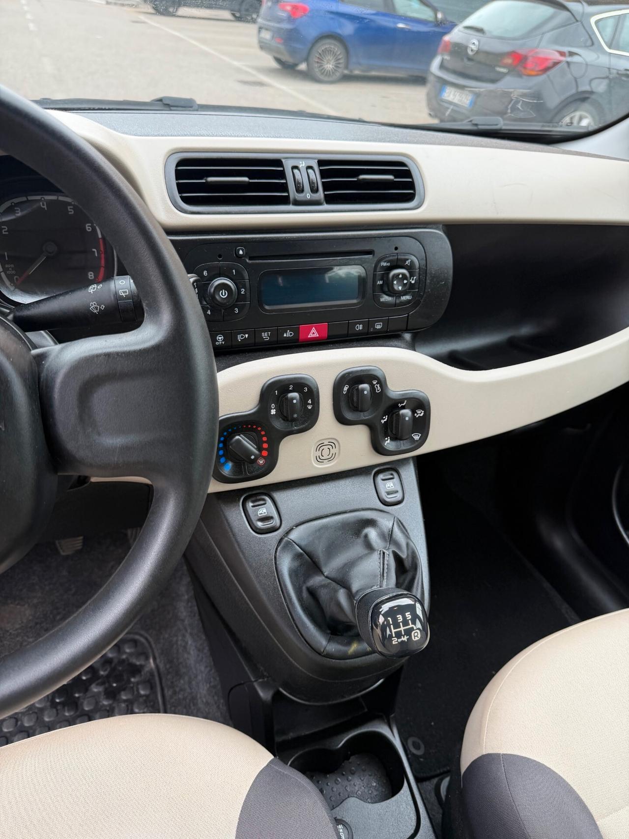 Fiat Panda 1.2 - NEOPATENTATI - 12 MESI DI GARANZIA -
