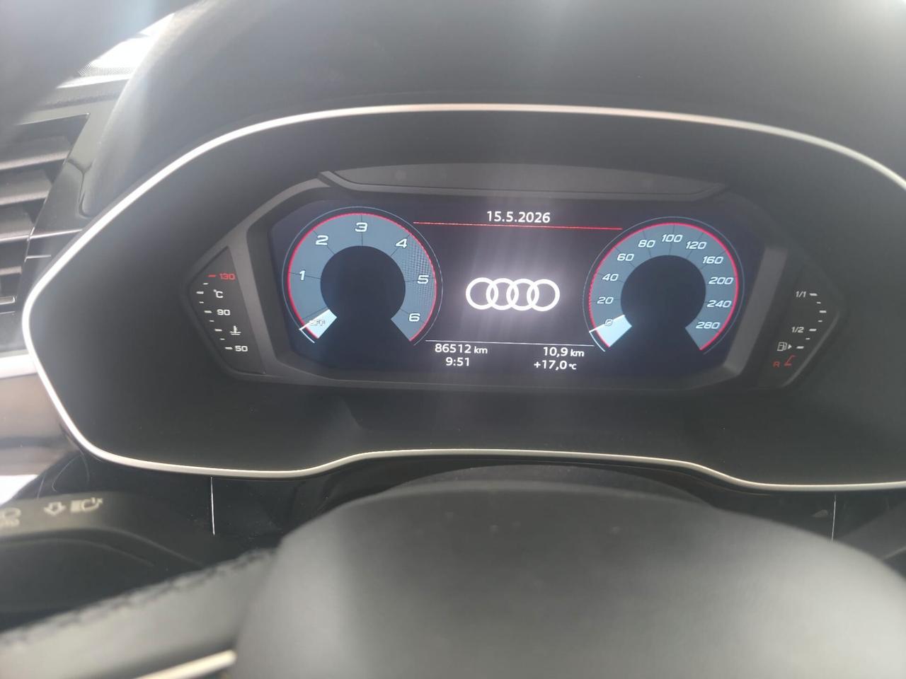 Audi Q3 35 TDI Business Advanced