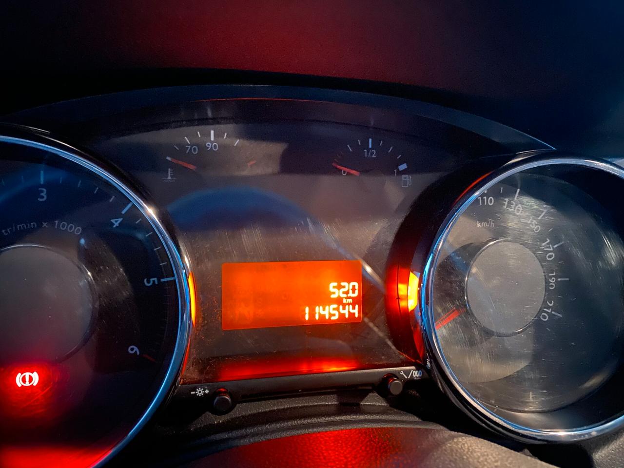 Peugeot 5008 1.6 HDi 112CV Activ--- 7 POSTI---KM CERTIFICATI