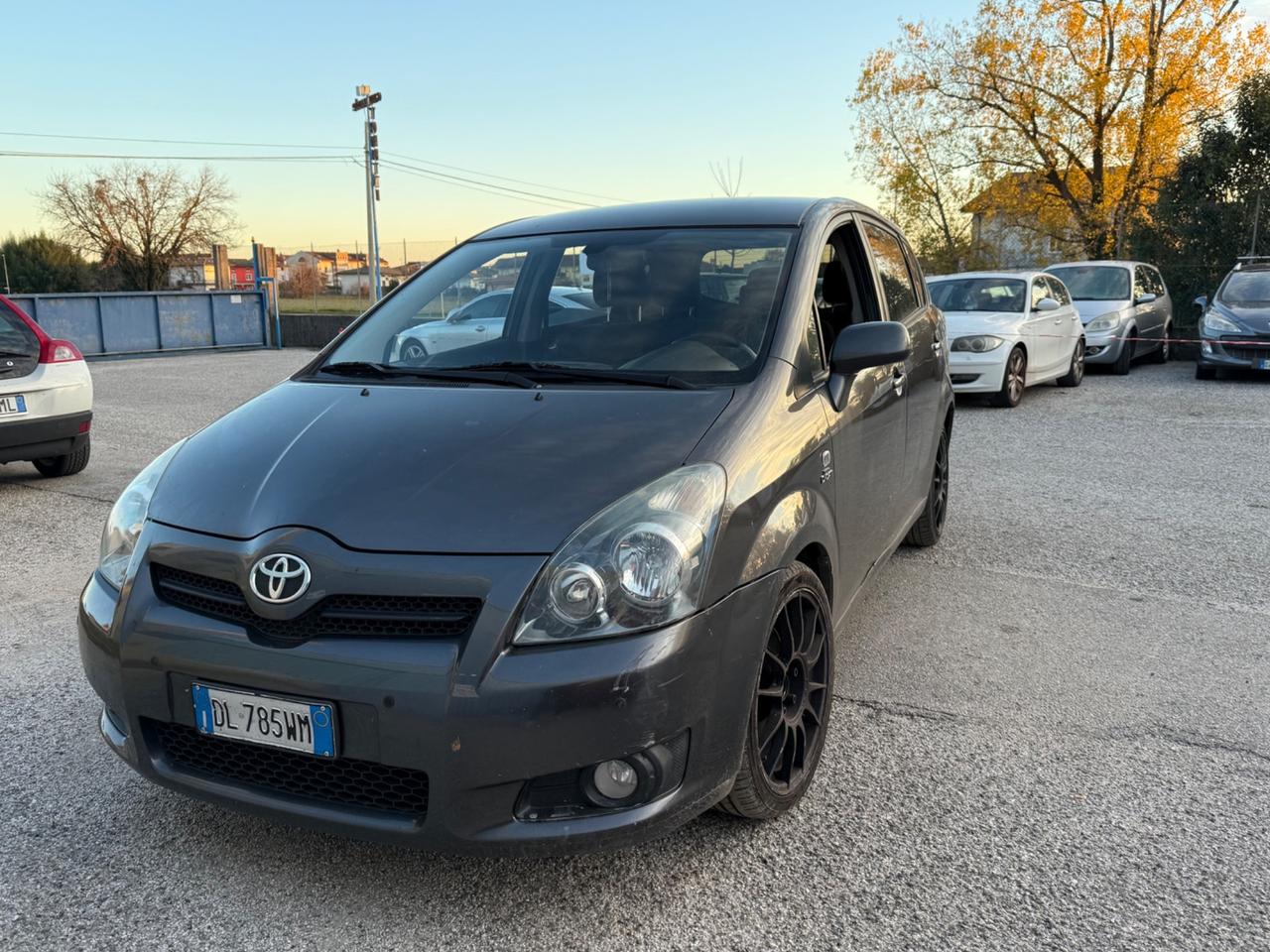 Toyota Corolla 2.0 16V D-4D 5 porte Sol ESP