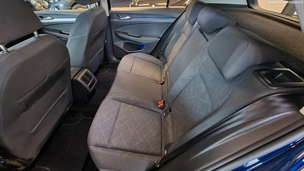 Volkswagen Golf 8 1.5 TGI LIFE
