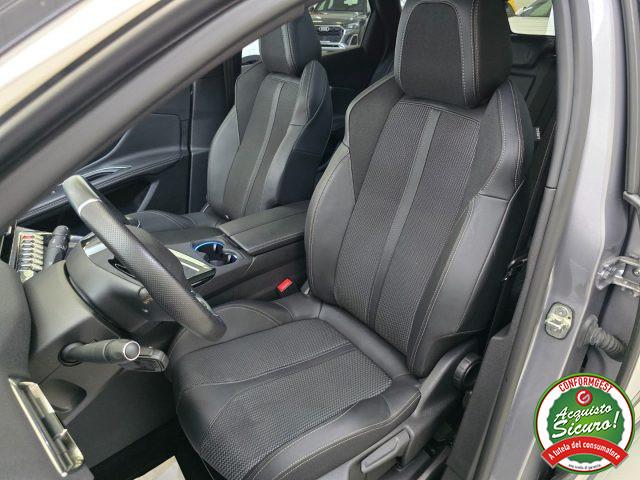 PEUGEOT 3008 PureTech Turbo 130 GT + Tetto