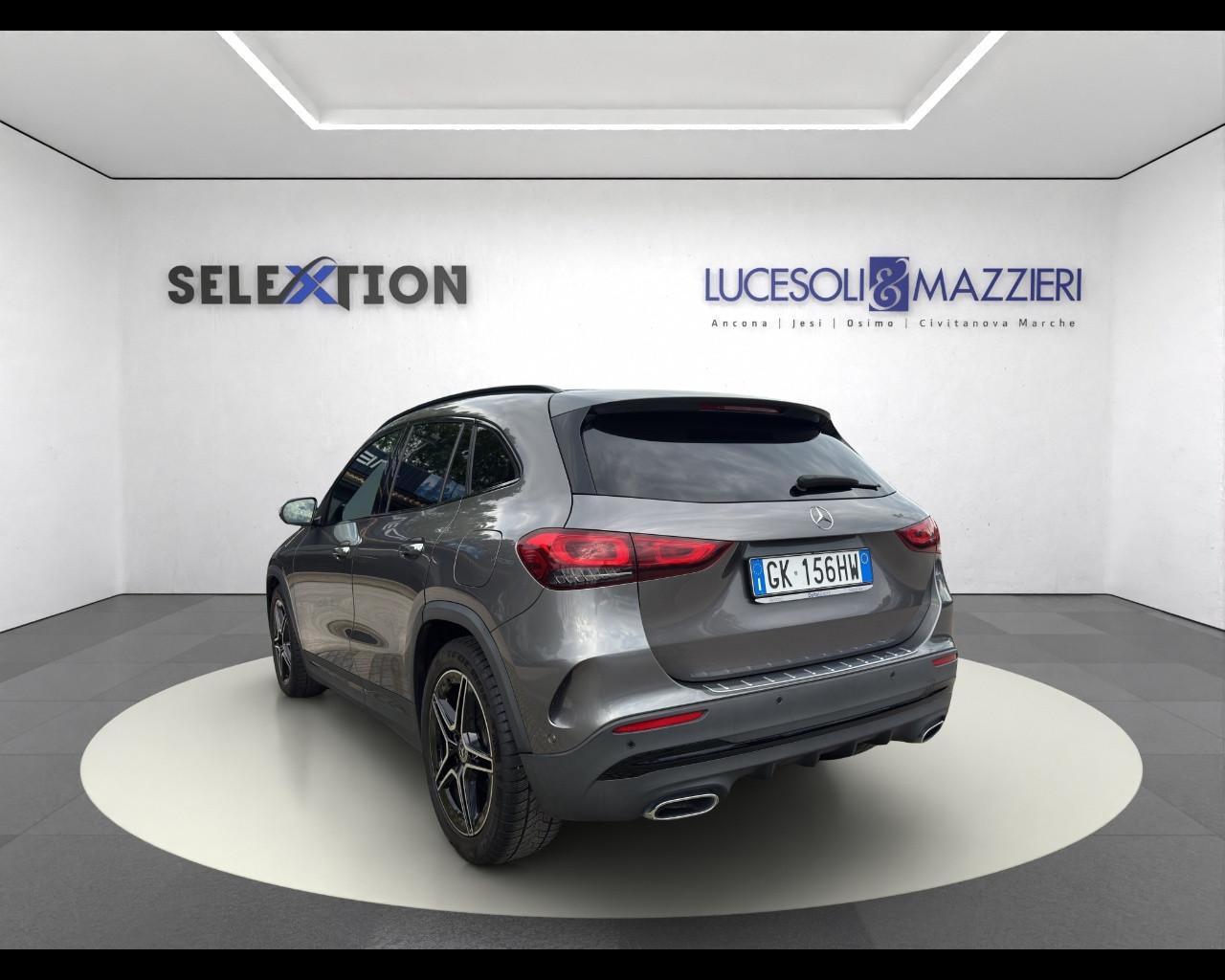 Mercedes-Benz GLA (H247) - GLA 180 d Automatic Premium