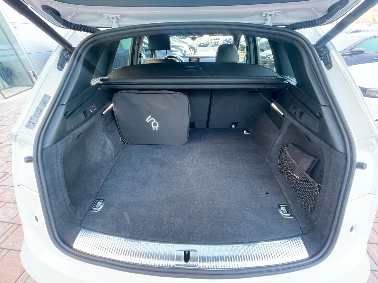 Audi Q5 55 TFSI e quattro S tronic line plus