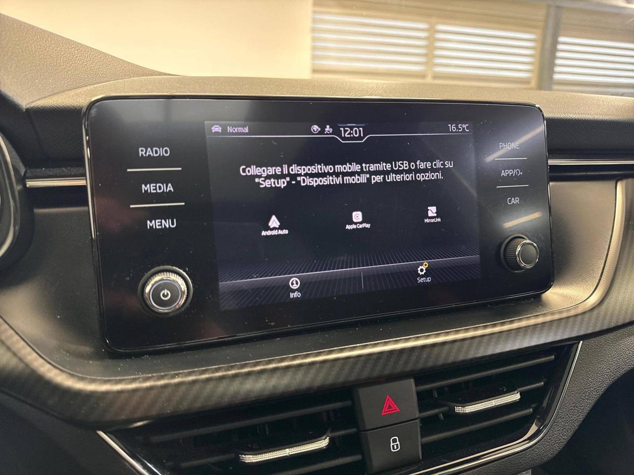 Skoda Kamiq 1.0 g-tec Monte Carlo 90cv