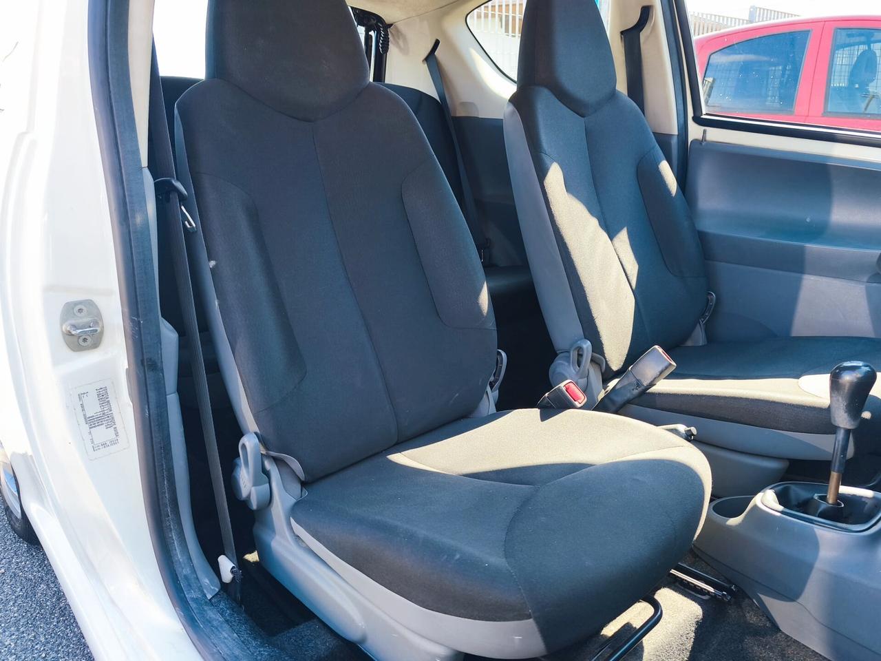 Toyota Aygo 1.0 12V VVT-i 3 porte Now Connect