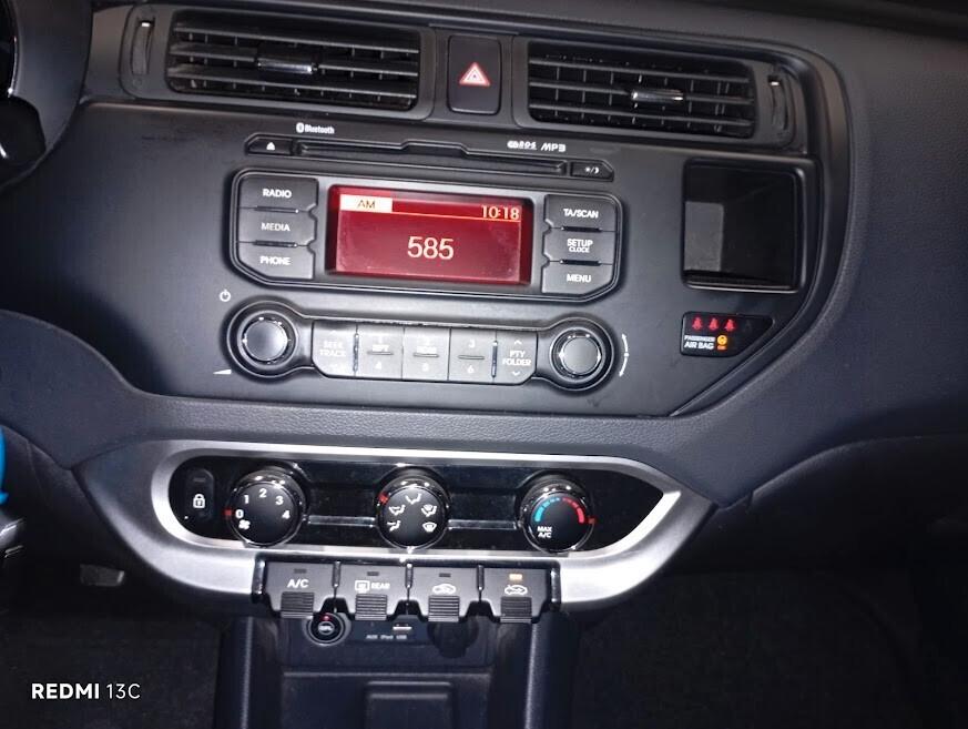 Kia Rio del 2014 BENZINA / GPL FINO AL 2034