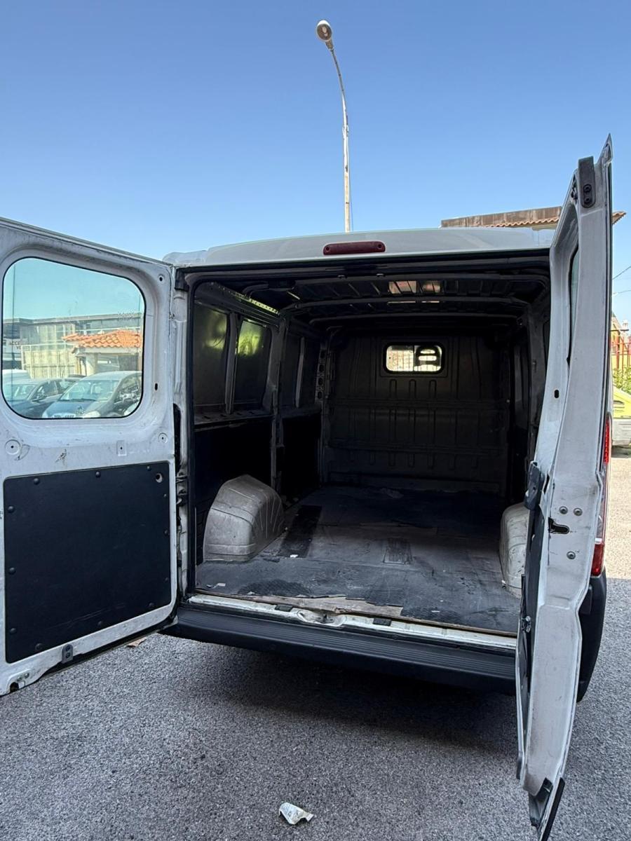 PEUGEOT - Boxer - 330 2.2 HDi/120CV PC-TN Combi Comfort