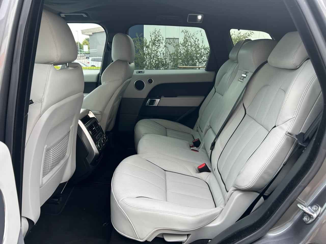 Land Rover Range Sport - 2015 3.0 TDV6 HSE 249 CV 95.000 KM
