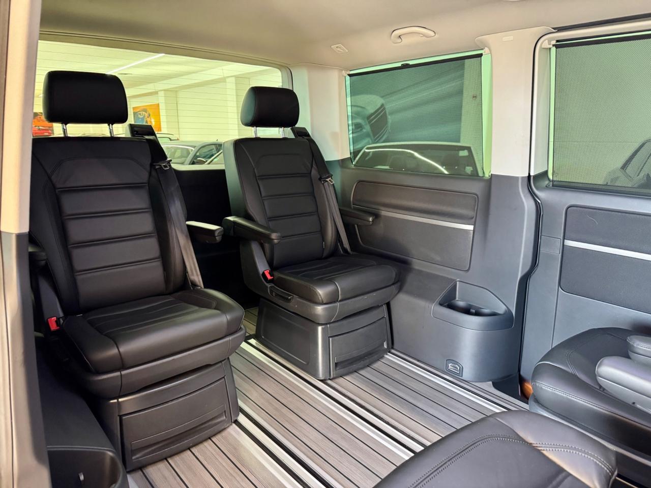 Volkswagen Multivan BULLI - WEBASTO - PARQUET - GANCIO