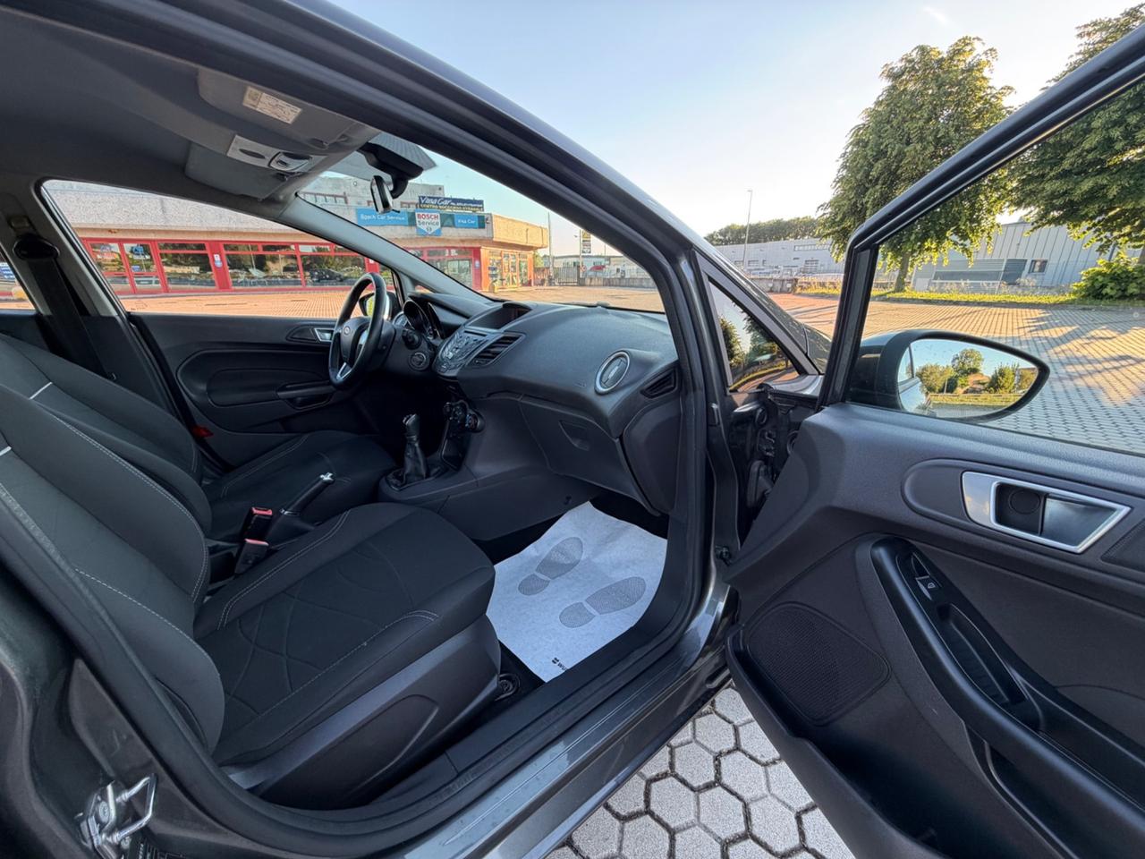 Ford Fiesta 1.5 TDCi 75CV 3 porte Business
