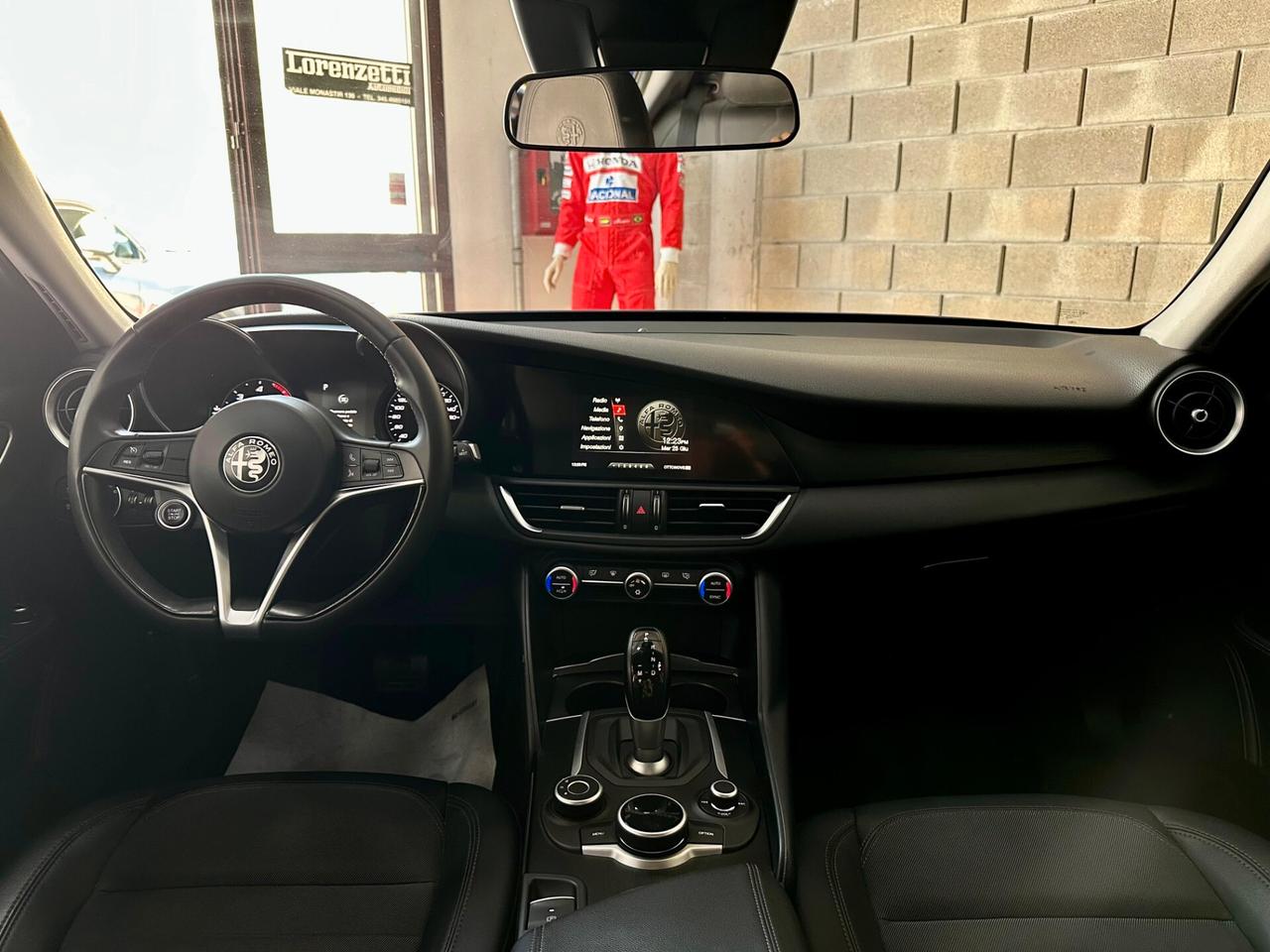 Alfa Romeo Giulia 2.2 Turbodiesel 180 CV AT8 Business Sport Launch Ed.