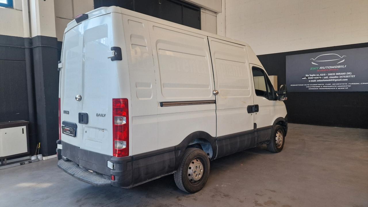 IVECO DAILY 33S13