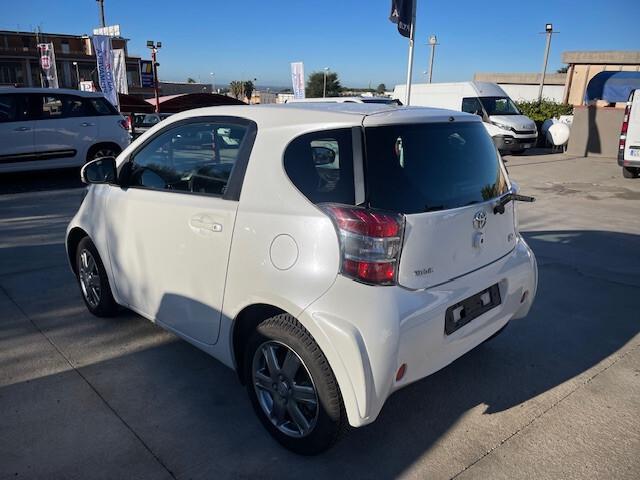 Toyota iQ 1.0 Sol