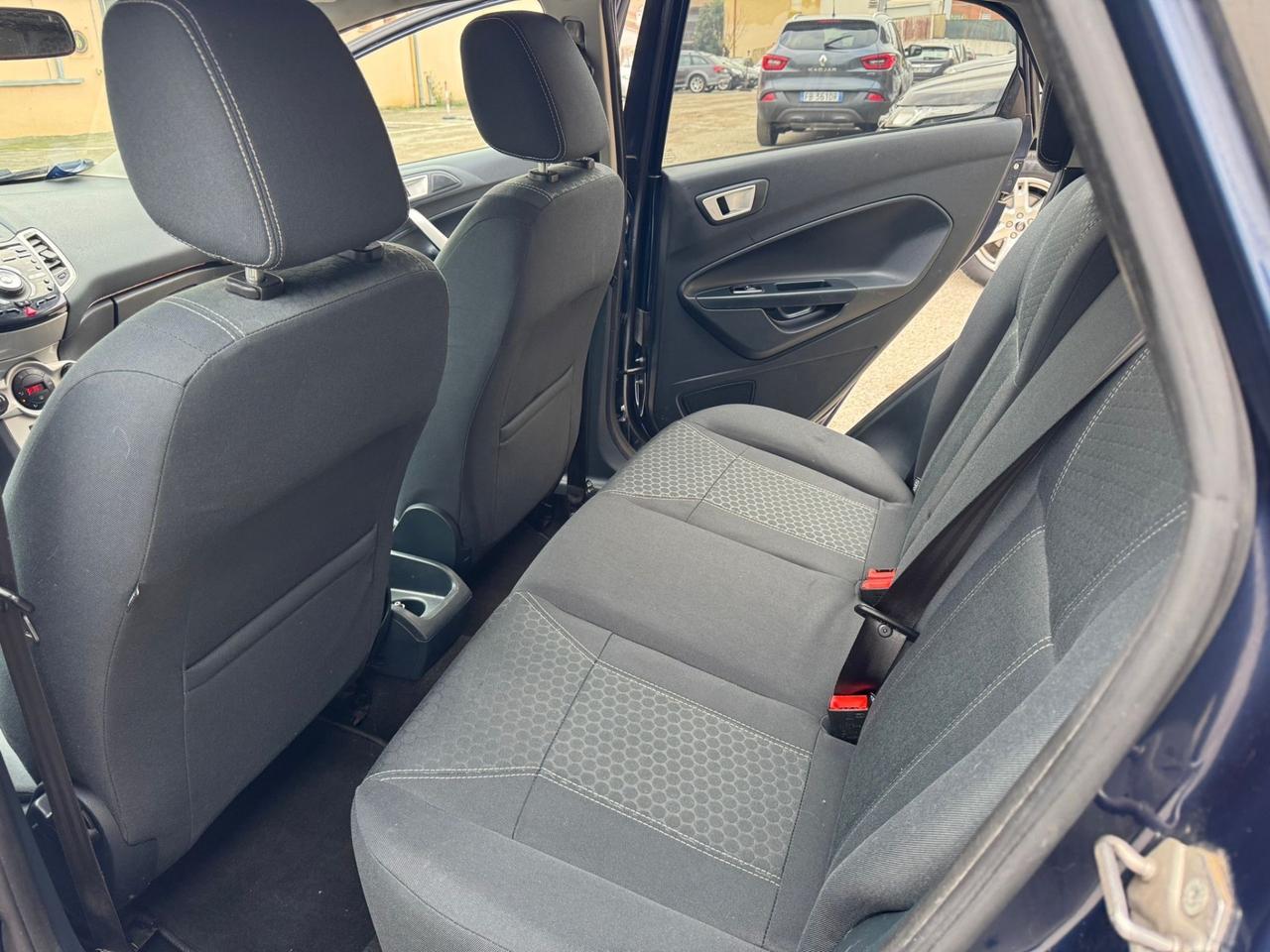 Ford Fiesta 1.4 5p. Bz.- GPL Titanium perfetta