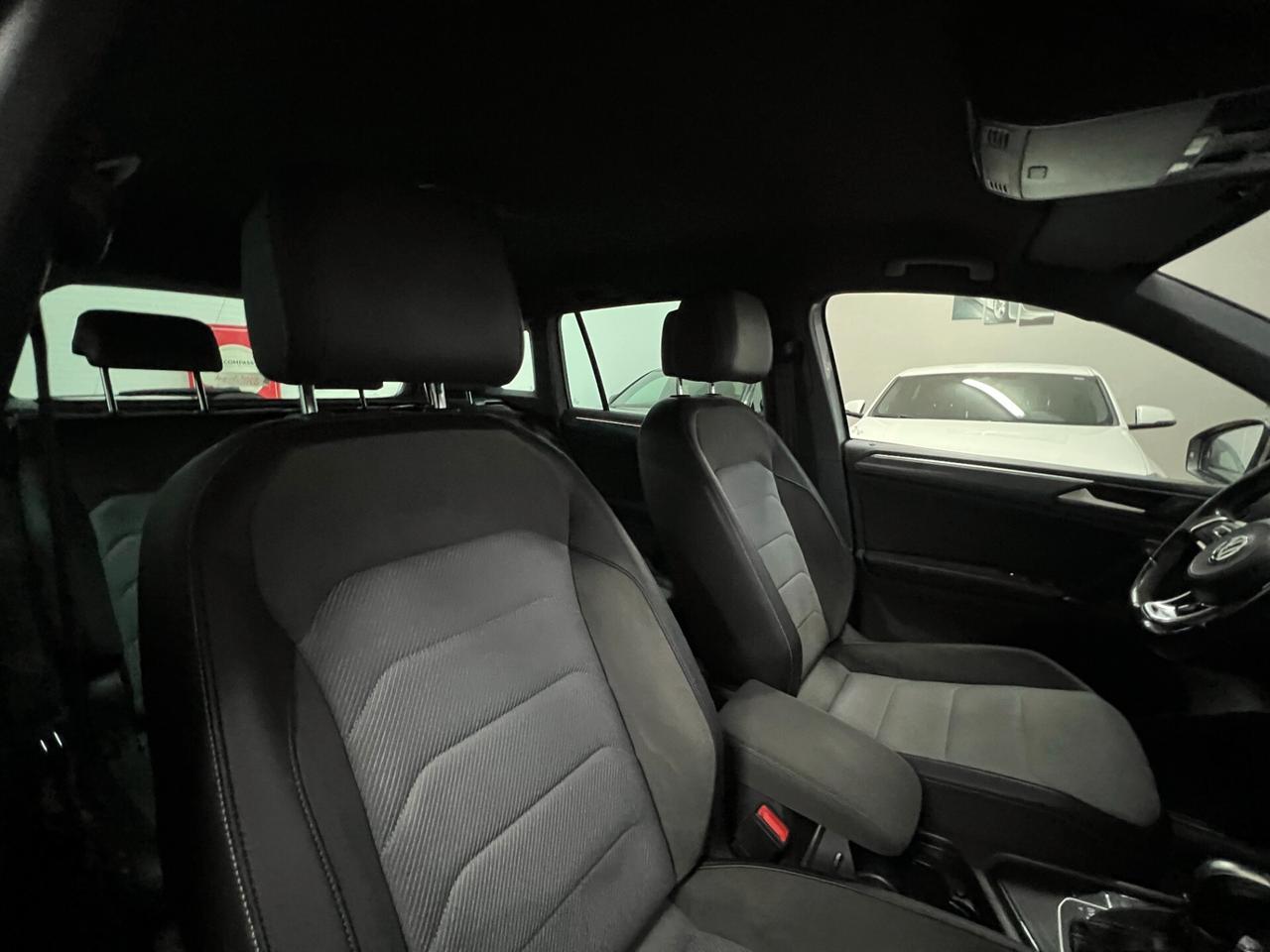 Volkswagen Tiguan 2.0 Executive R-Line