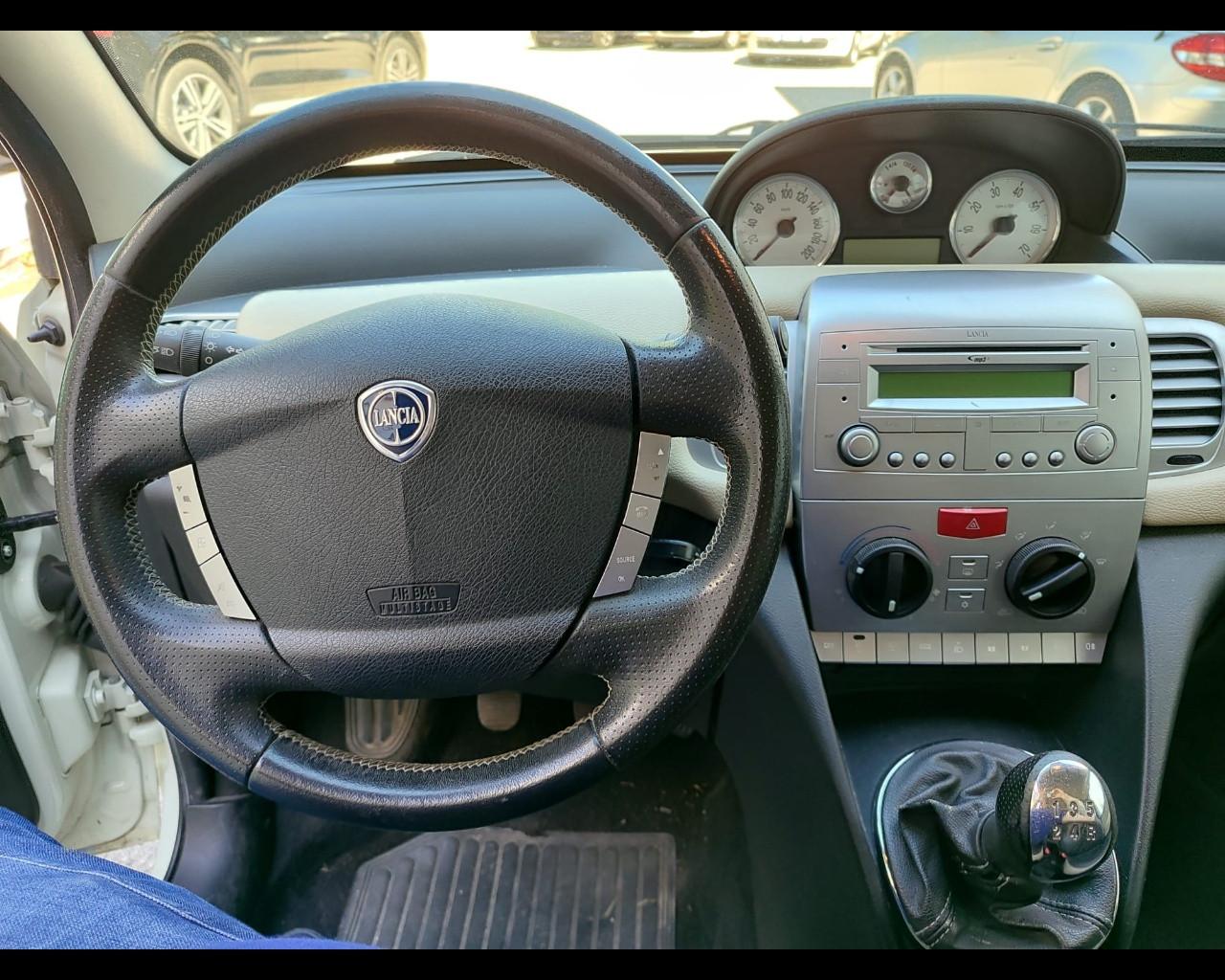 LANCIA Ypsilon 2ª serie - Ypsilon 1.3 MJT 75 CV Platino