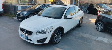 Volvo C30 D2 R-Design 1.6 diesel