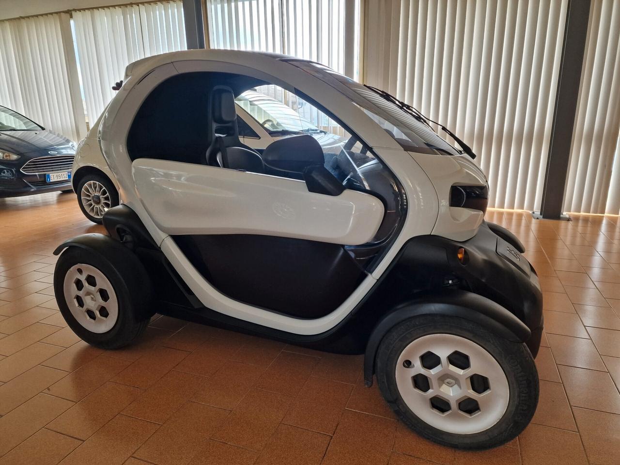 Renault Twizy 45