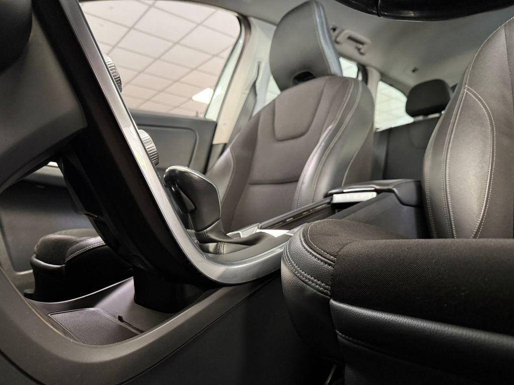 Volvo XC60 2.4 D4 181 CV AWD Momentum