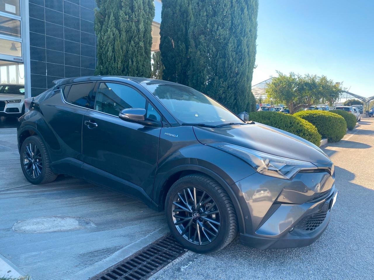 Toyota C-HR 1.8 Hybrid E-CVT Lounge
