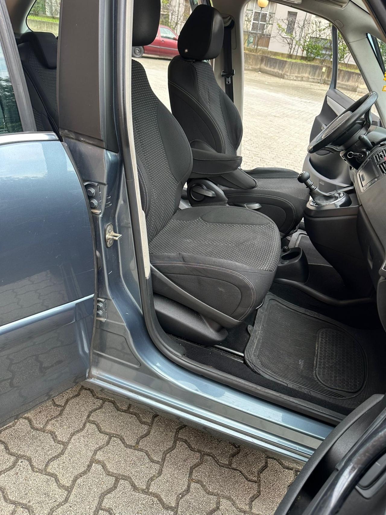 Citroen C4 Grand Picasso 2.0 HDi 138 FAP CMP6 Elegance