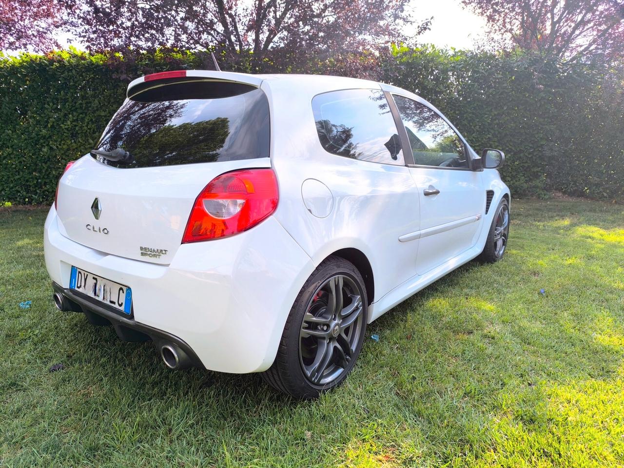 Renault Clio 2.0 16V 203CV RS CUP