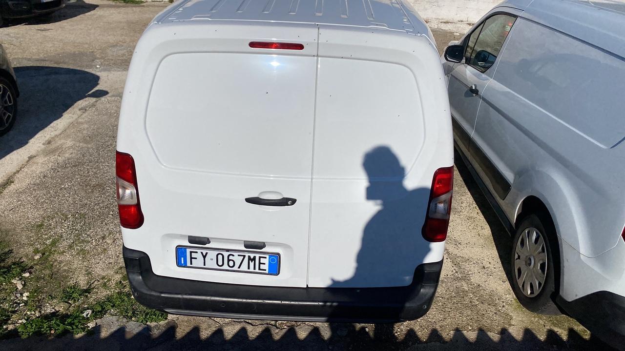 OPEL COMBO 3 POSTI - PROBLEMA AL MOTORE--POSSIBILITA' collaborazione stock auto per commercianti ---