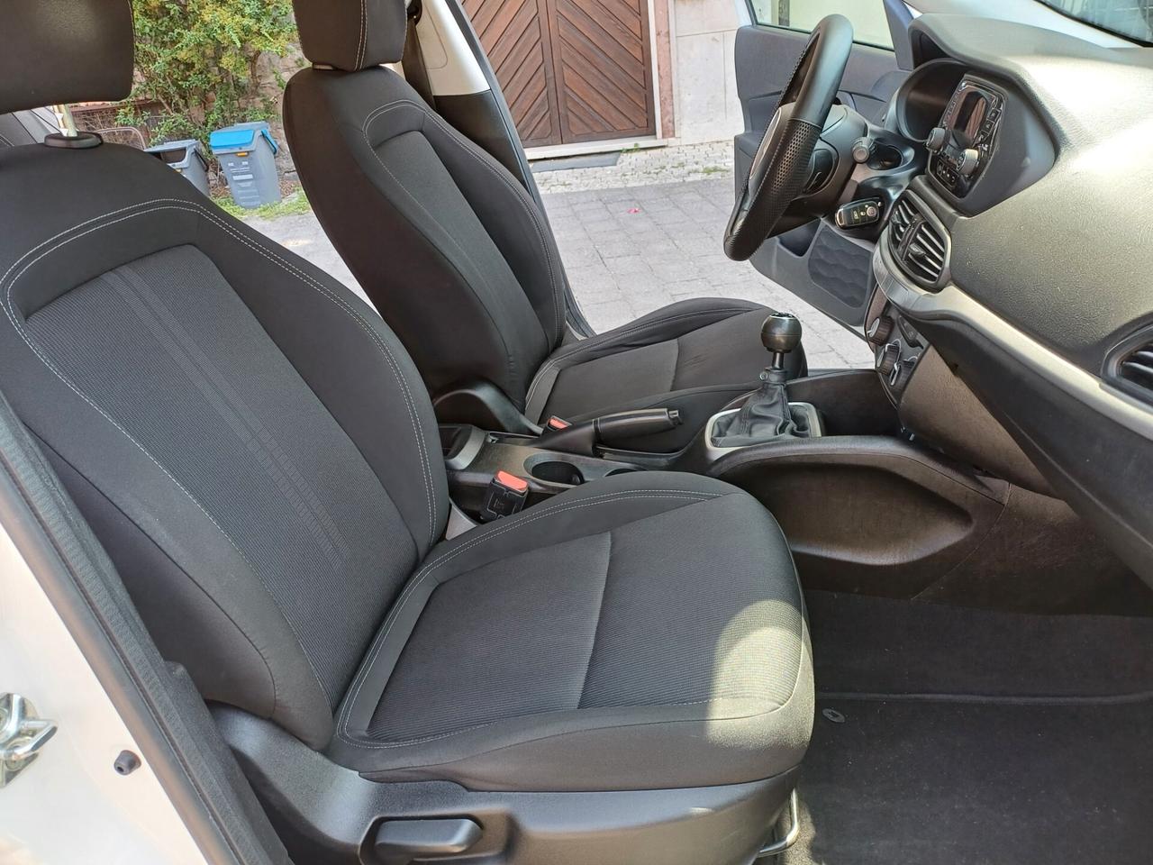 Fiat Tipo 1.6 Mjt S&S 5 porte Lounge