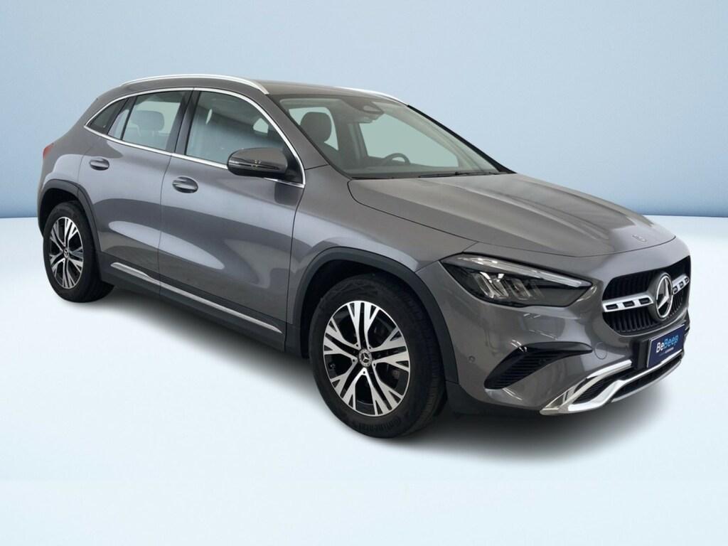 Mercedes GLA 180 180 D Progressive Advanced 8G-DCT