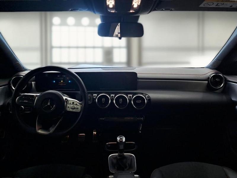 MERCEDES-BENZ CLA 200 PREMIUM COUPE