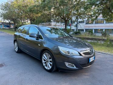 Opel Astra 1.7 CDTI 110CV Cosmo OK NEOPATENTATI